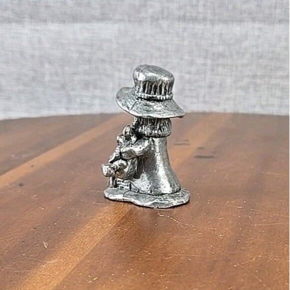 Vintage Michael Ricker Pewter Figurine - Girl with Teddy Bear - Picture 4 of 10